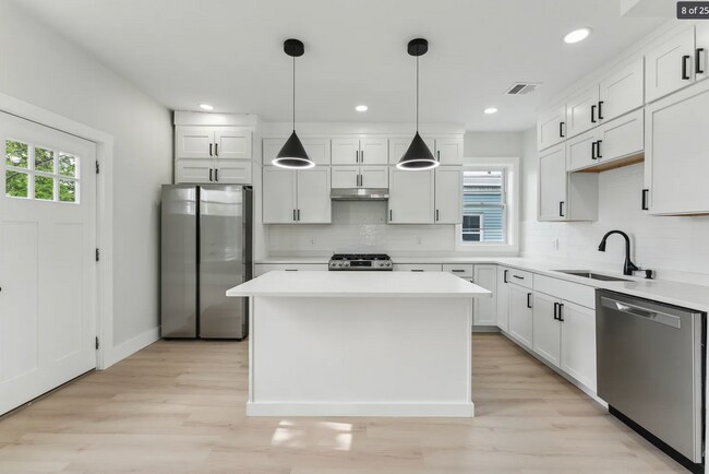 Photo - 47 Brackett St Unit #3