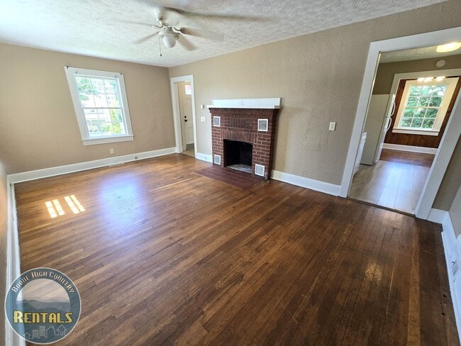 Photo - 310 Ridge St NW Unit Main House