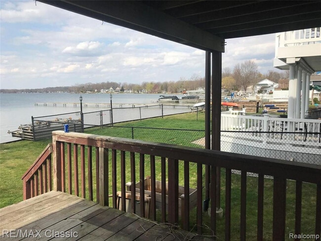 Photo - 381 E Shore Dr