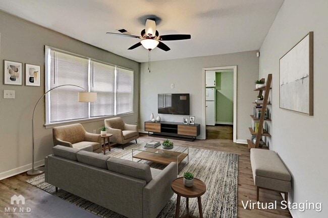 Photo - 108 Winnetka Way