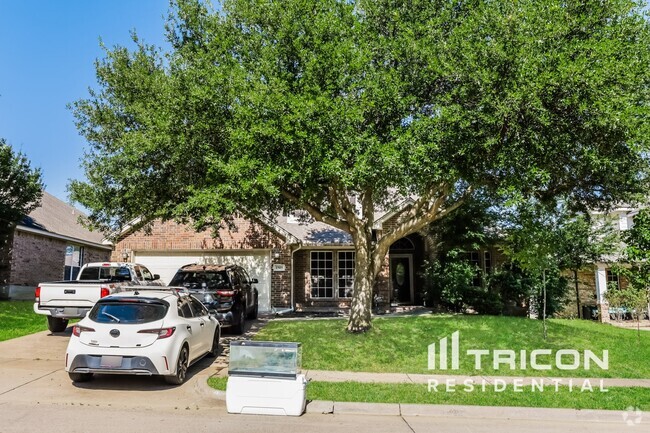 Building Photo - 1505 Parkside Dr Rental