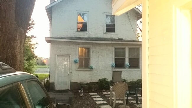 Photo - 1094 11th Ave SE