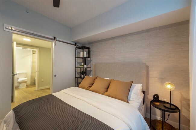 Building Photo - 18036 Park Row Blvd Unit 1202 Rental