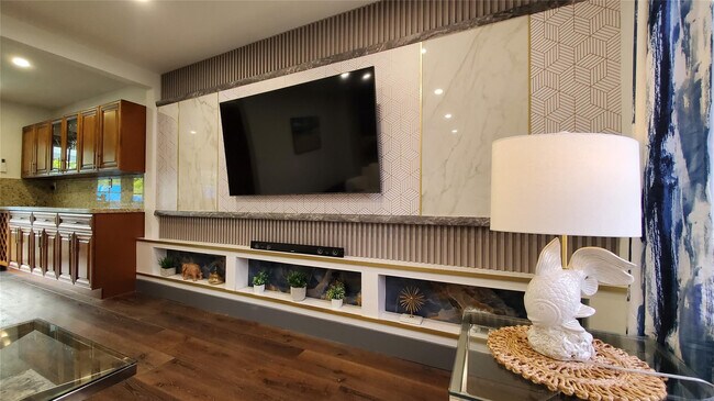 Photo - 1548 SW 28th Ave