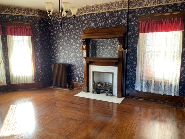 Photo - Beautiful Brick 2 Bedroom House in the Heart of Lancaster