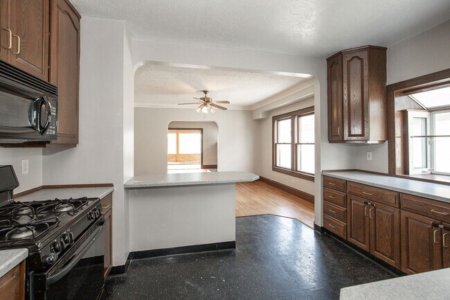 Photo - 14718 Bayes Ave Unit UP