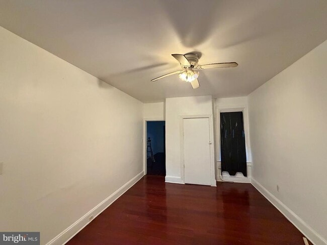 Photo - 122 Landing St