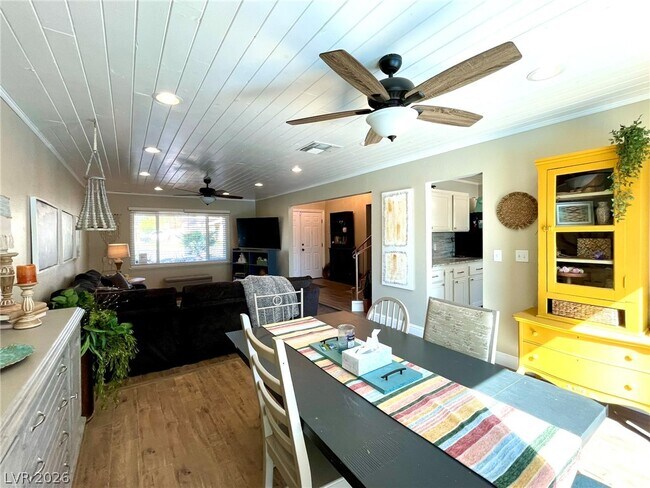Photo - 2246 Windsor Dr