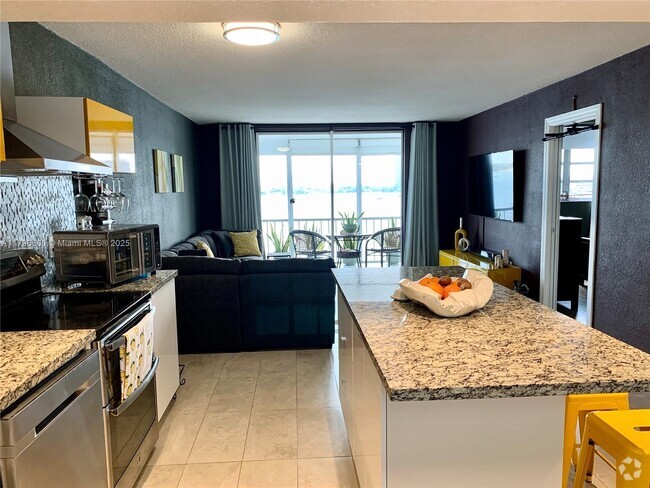 Building Photo - 3000 Marcos Dr Unit P512 Rental
