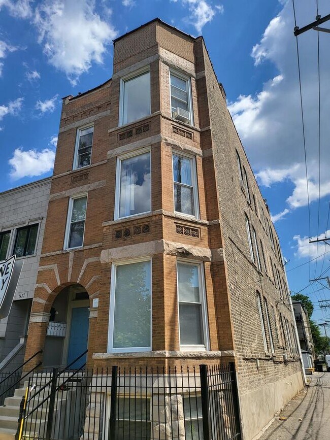 Photo - 815 N Fairfield Ave Unidad 1F