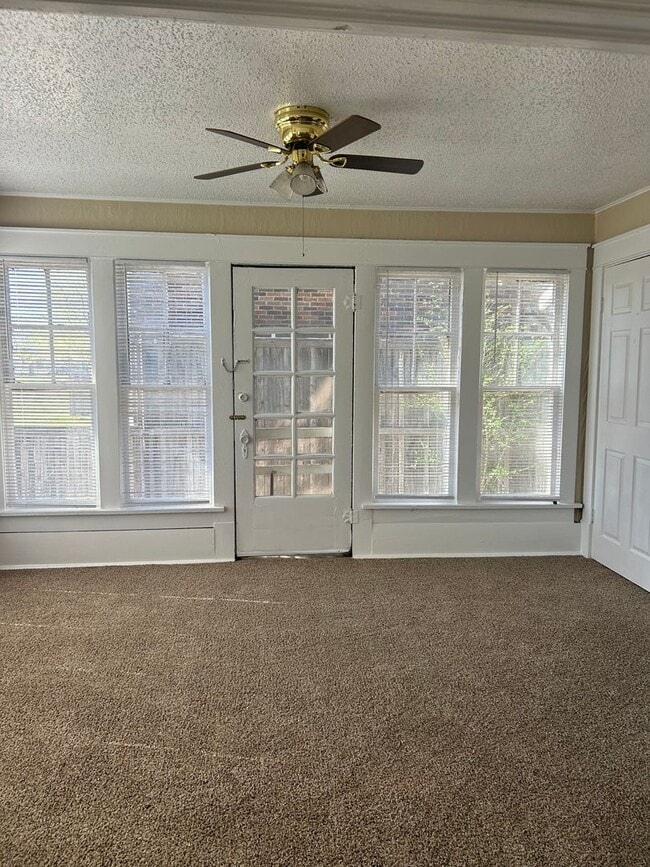 Photo - 1614 S Jackson St