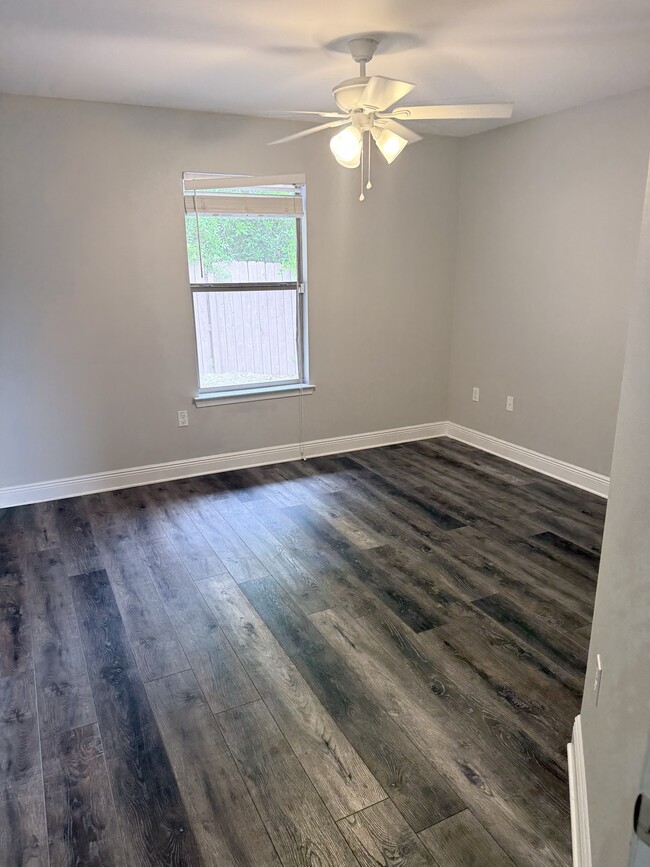 Photo - 1944 Bay Pine Cir