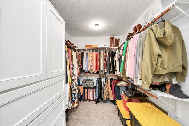 Building Photo - 2416 Bevis St