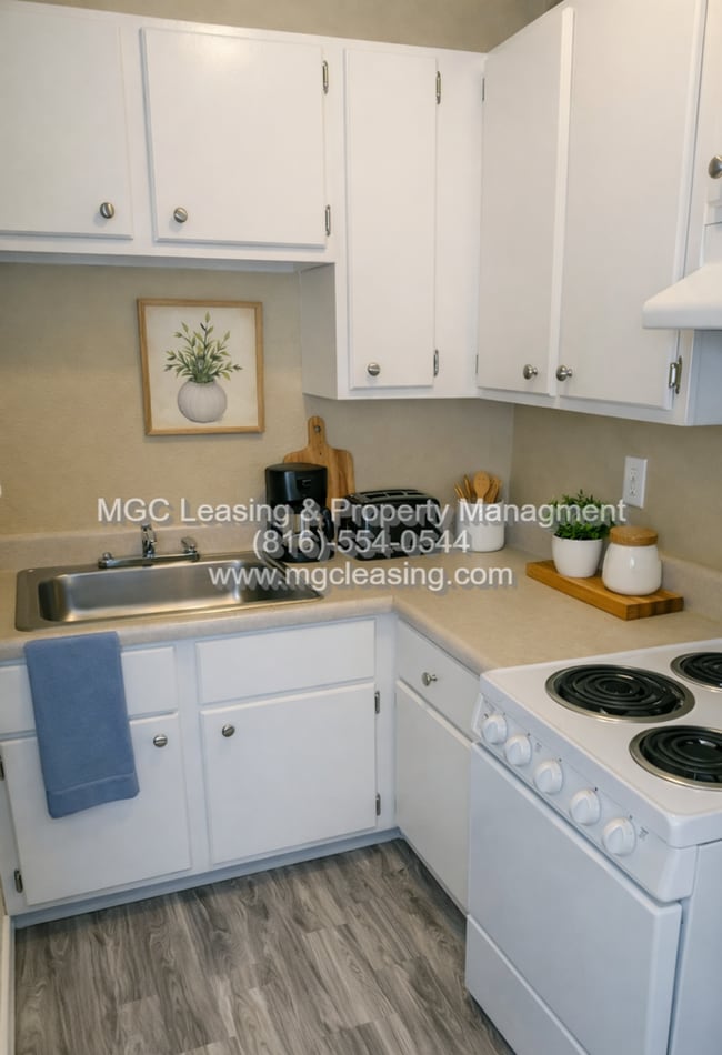 Photo - Le Grand Apartments - Ask about our June Move-In Specials!