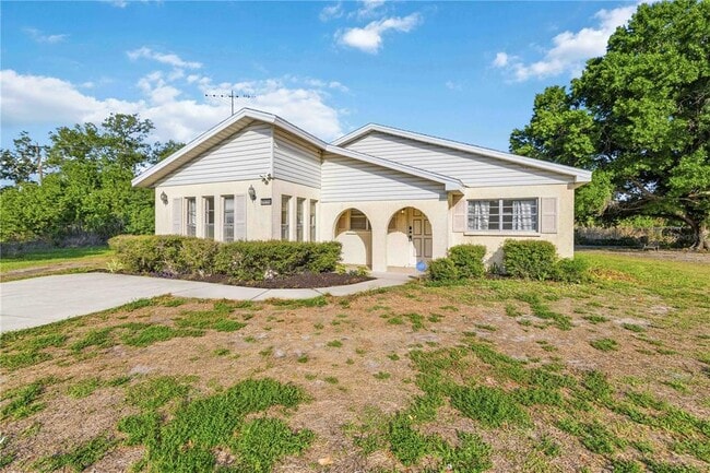 Photo - 2615 9th Ave Dr E