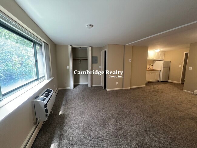 Building Photo - 381 Harvard St Unit T