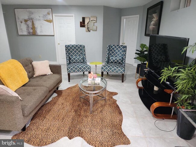 Photo - 7571 Holly Ridge Dr