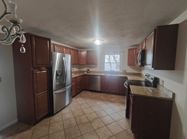 Photo - 619 Boylston St