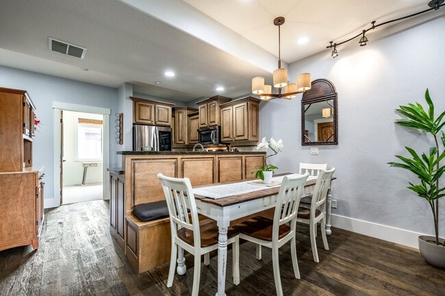 Photo - 874 W Carving Edge Ct