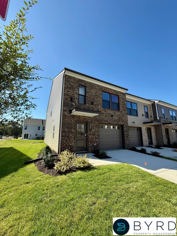 921 Encore Autumn Ln