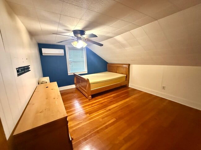 Photo - Seneca Turnpike East 220/222 Unidad 1