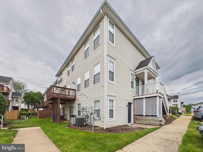 Building Photo - 7981 Calvary Ct