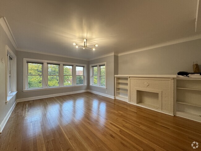 Building Photo - 4907 N Washtenaw Ave Unit 2 Rental