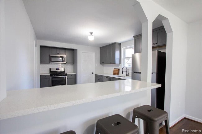 Photo - 1308 E Milton Ave