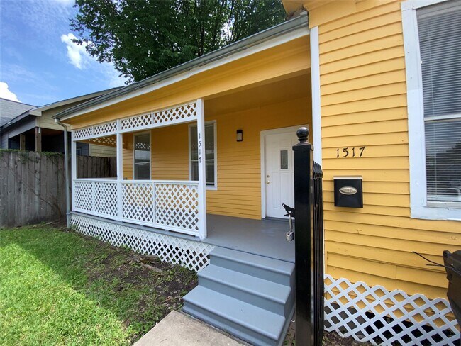 Photo - 1517 Summer St