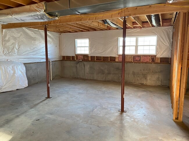Photo - 77 Burdette Dr House