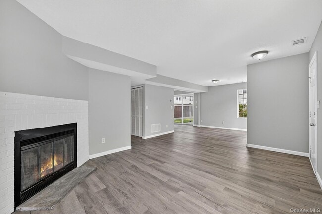 Photo - 2722 Whispering Hills Dr