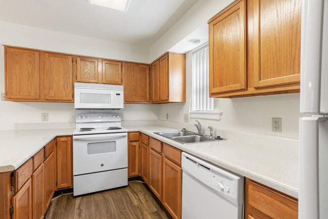 Photo - Hamilton Apartments- No Cost Utilities*