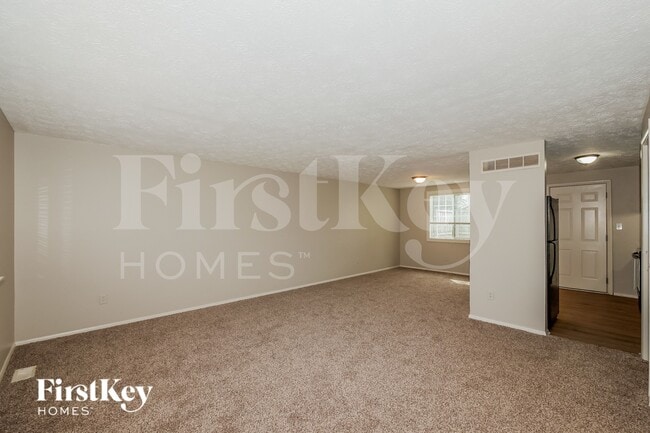 6718 Cordova Dr