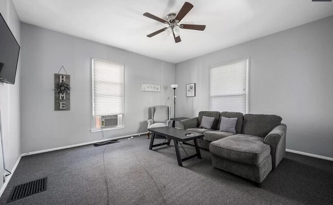 Photo - MGAM-509/511 N Wheeling Ave Unit 511