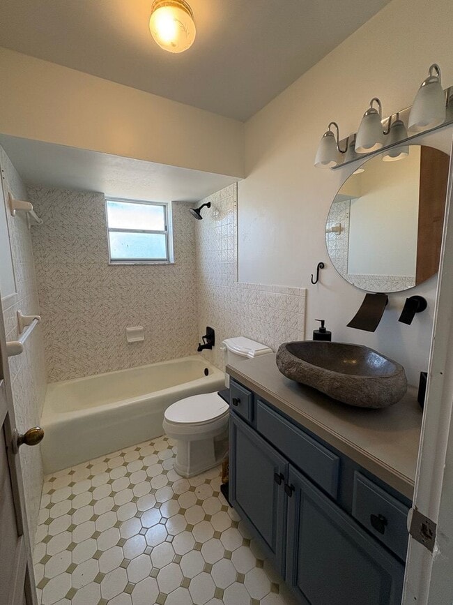 Photo - 3/2 Pool & Patio home in Stuart! Pool / Lawn care included!