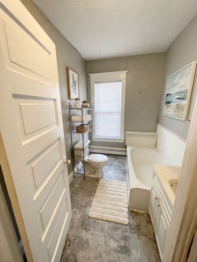 518-518 W 6th St Unit 516 1/2