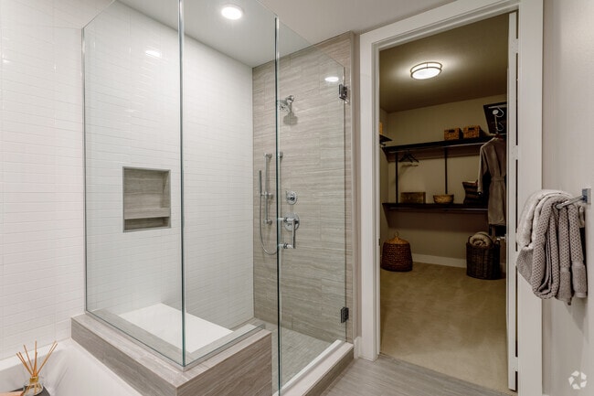 2BR, 2BA - 1,625SF