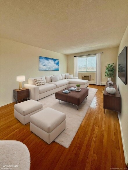 Photo - 1168 Main St Unit C7