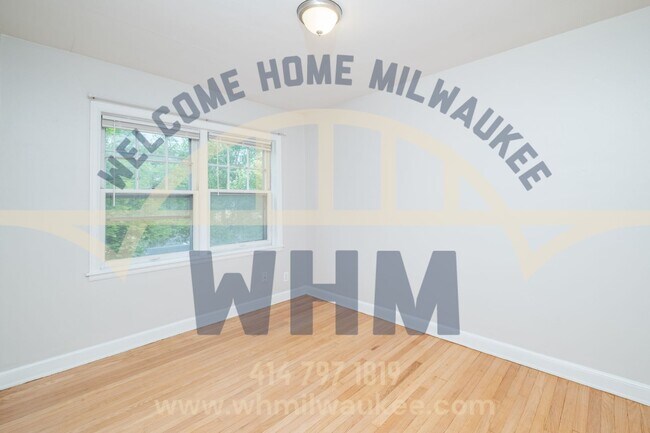 Photo - 3254 S Kinnickinnic Ave Unit Upper