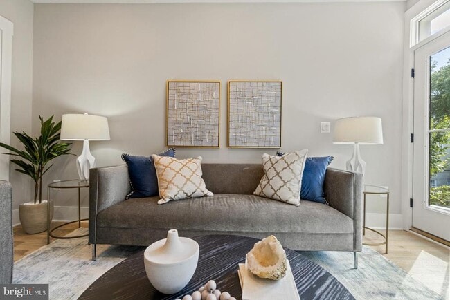 Photo - 1640 4th St NW Unidad 2