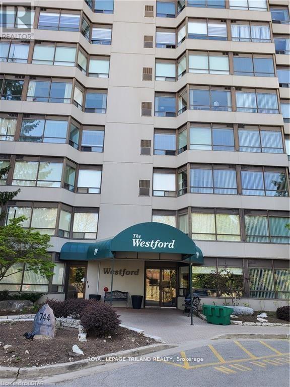Photo - 744 Wonderland Rd S Unit 1208