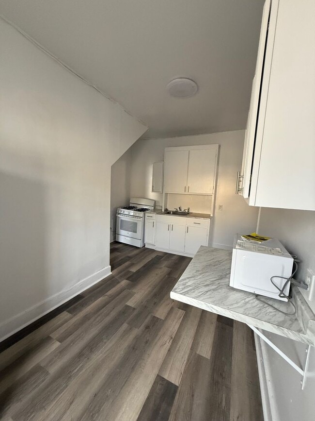 Photo - 124 S Chillicothe St Unidad 2