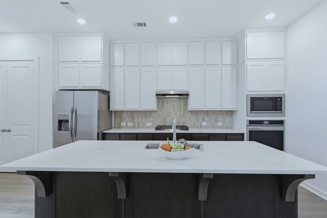 Photo - 19722 Riverbed Ln