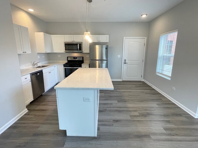 Photo - 301 N Madison St