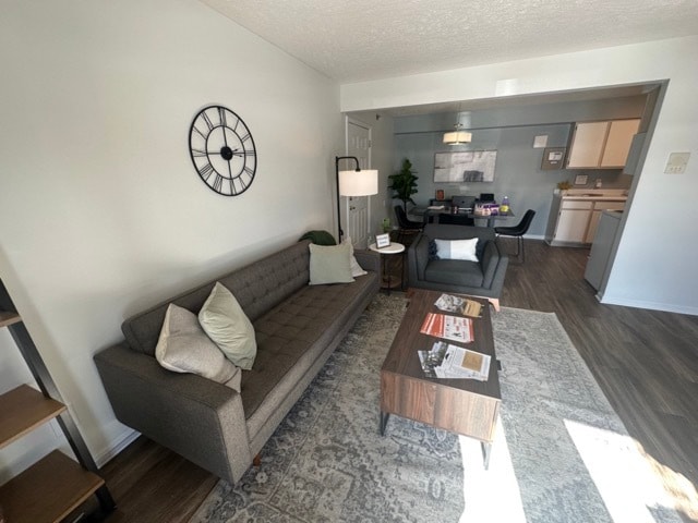 Westbury Lake Apartments