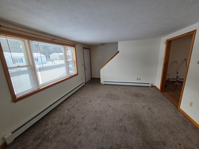 Building Photo - 12B Mabel Ave Unit 2 BR 1.5 Bath Apartment