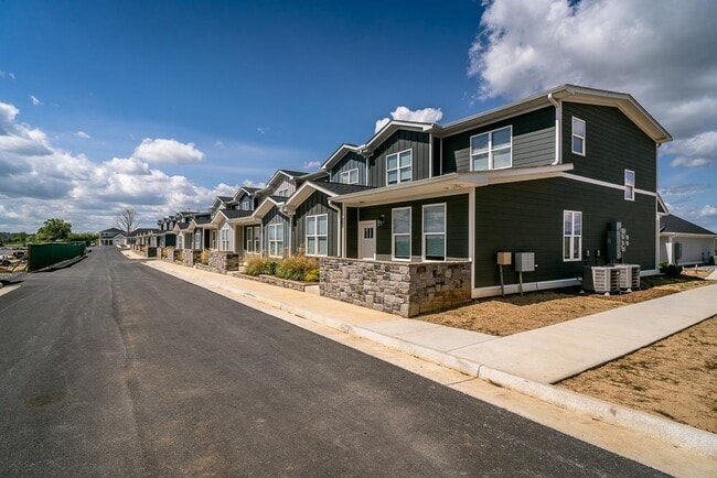 Photo - 1520 Crownpoint Dr