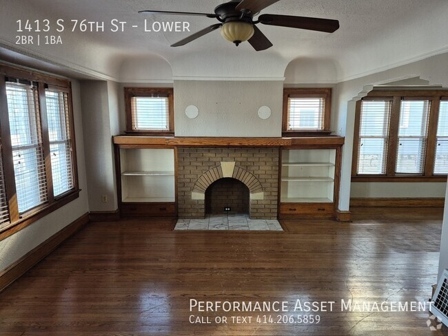 Building Photo - Charming 2BD/1BA West Allis Lower Unit Lower Rental