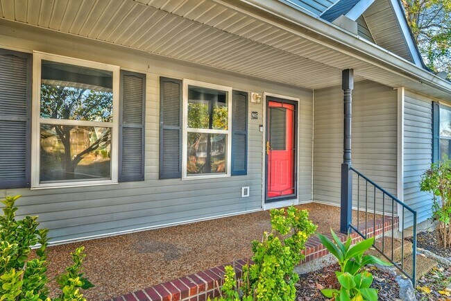 Photo - 905 Taylor Merritt Ct