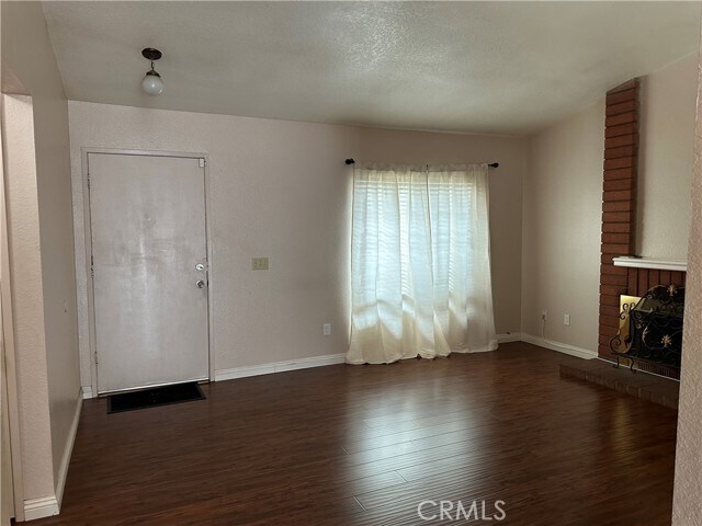 Photo - 562 W Casmalia St